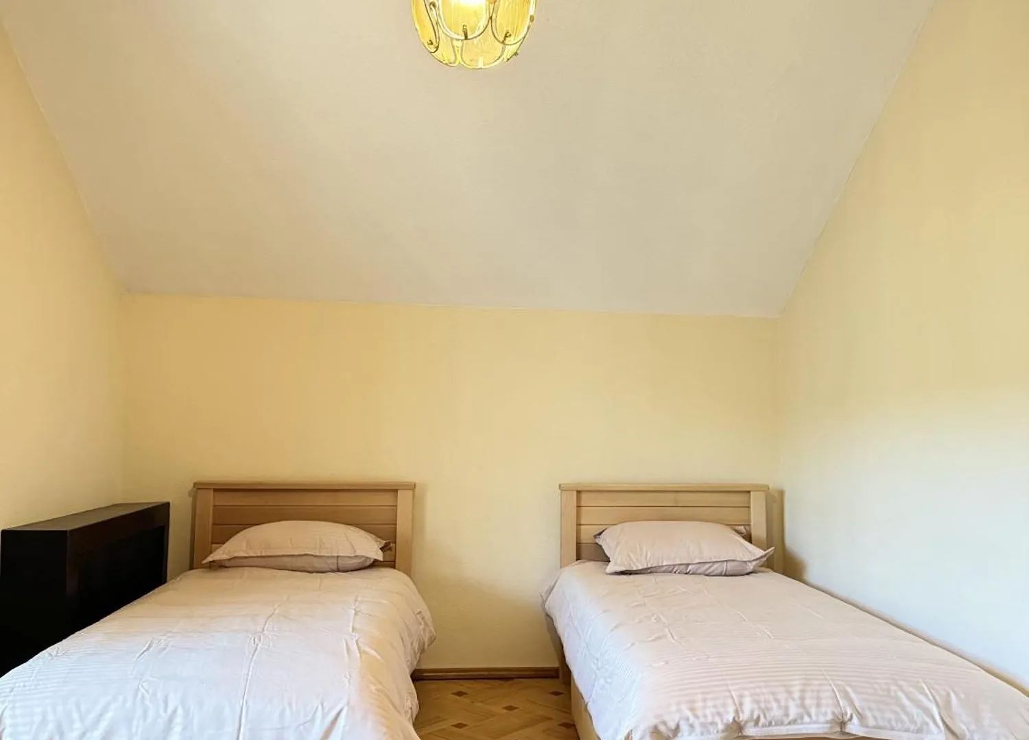 Comfy Dorms Hotel Tbilisi